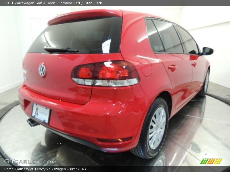 Tornado Red / Titan Black 2011 Volkswagen Golf 4 Door