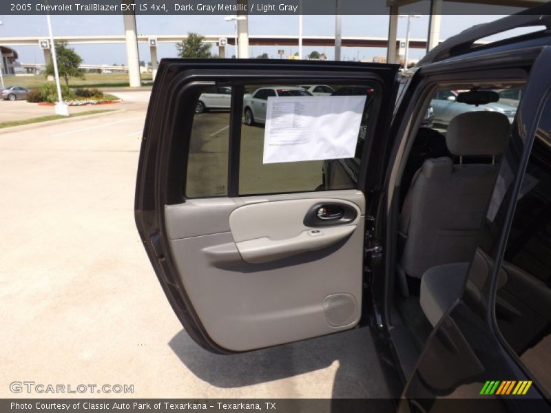 Dark Gray Metallic / Light Gray 2005 Chevrolet TrailBlazer EXT LS 4x4