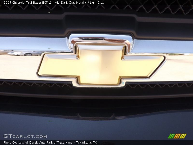Dark Gray Metallic / Light Gray 2005 Chevrolet TrailBlazer EXT LS 4x4