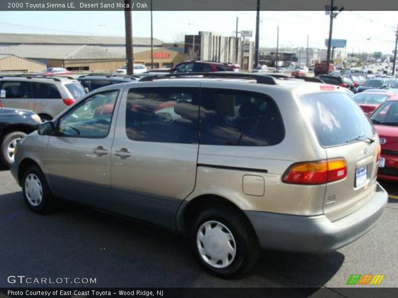 Desert Sand Mica / Oak 2000 Toyota Sienna LE