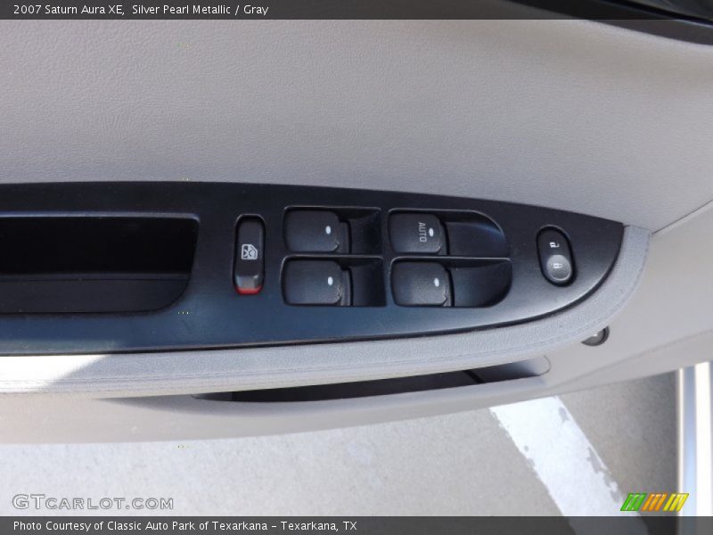 Silver Pearl Metallic / Gray 2007 Saturn Aura XE