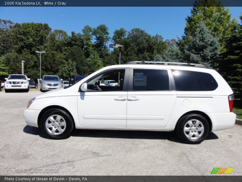 White / Gray 2006 Kia Sedona LX