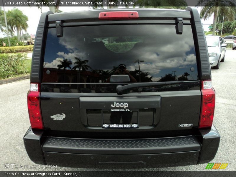 Brilliant Black Crystal Pearl / Dark Slate Gray 2010 Jeep Commander Sport