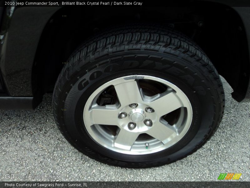 Brilliant Black Crystal Pearl / Dark Slate Gray 2010 Jeep Commander Sport