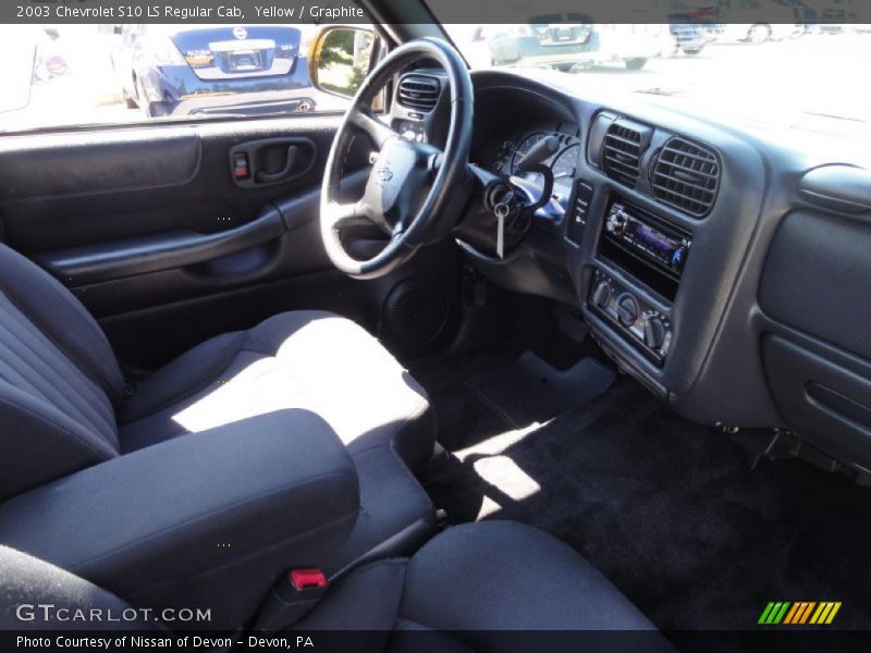 Yellow / Graphite 2003 Chevrolet S10 LS Regular Cab