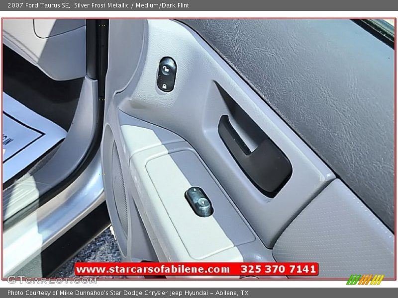 Silver Frost Metallic / Medium/Dark Flint 2007 Ford Taurus SE