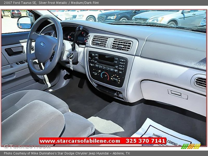 Silver Frost Metallic / Medium/Dark Flint 2007 Ford Taurus SE