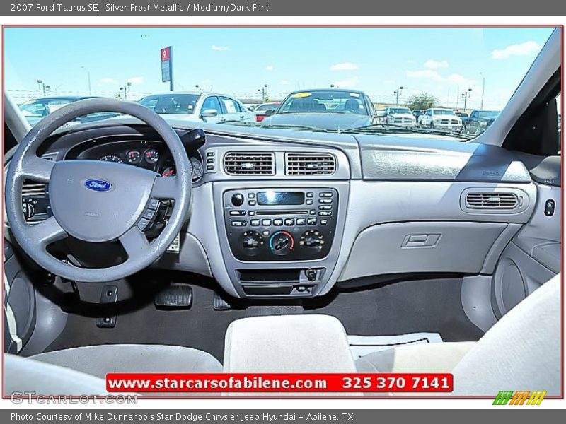 Silver Frost Metallic / Medium/Dark Flint 2007 Ford Taurus SE