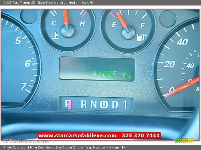 Silver Frost Metallic / Medium/Dark Flint 2007 Ford Taurus SE