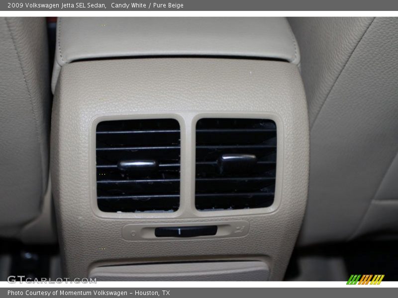 Candy White / Pure Beige 2009 Volkswagen Jetta SEL Sedan
