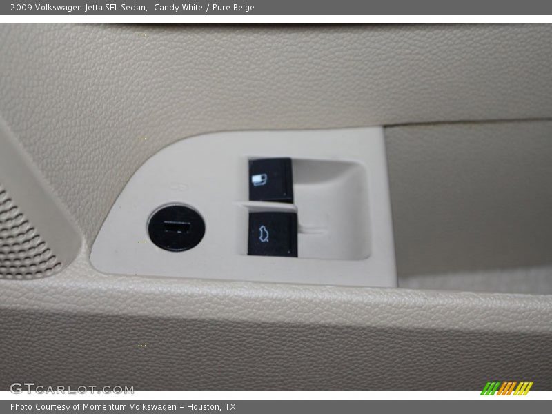 Candy White / Pure Beige 2009 Volkswagen Jetta SEL Sedan