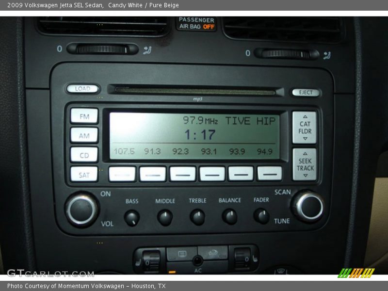 Candy White / Pure Beige 2009 Volkswagen Jetta SEL Sedan