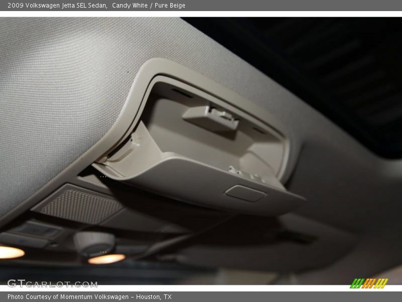 Candy White / Pure Beige 2009 Volkswagen Jetta SEL Sedan