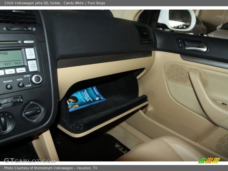 Candy White / Pure Beige 2009 Volkswagen Jetta SEL Sedan