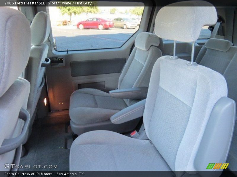 Vibrant White / Flint Grey 2006 Ford Freestar SEL