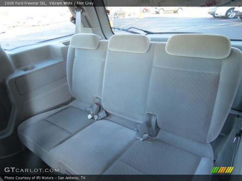 Vibrant White / Flint Grey 2006 Ford Freestar SEL