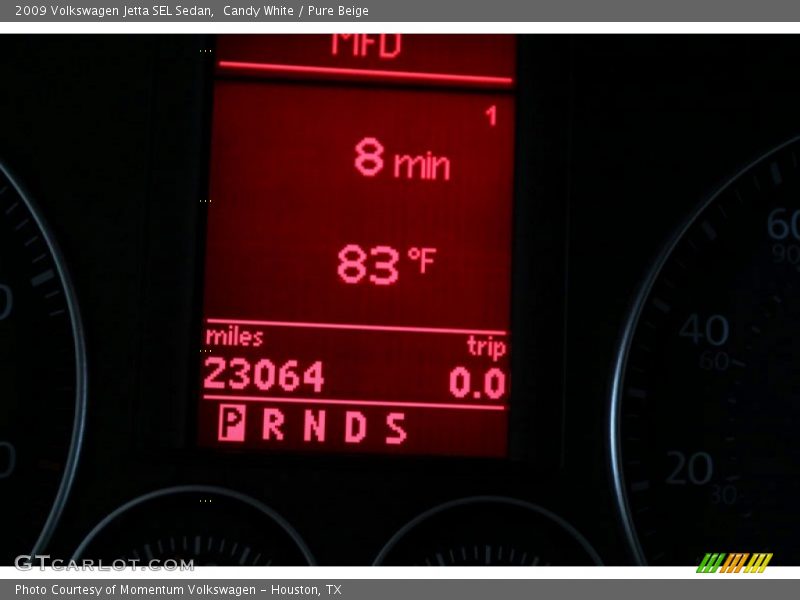 Candy White / Pure Beige 2009 Volkswagen Jetta SEL Sedan