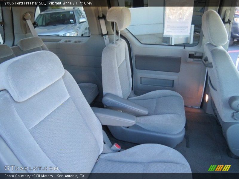 Vibrant White / Flint Grey 2006 Ford Freestar SEL