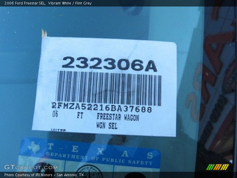 Vibrant White / Flint Grey 2006 Ford Freestar SEL