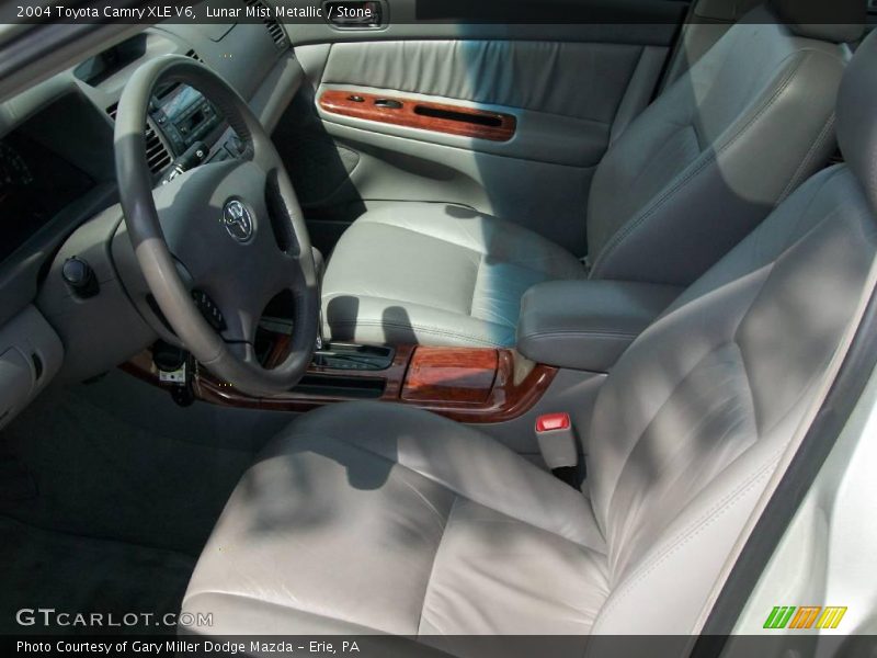 Lunar Mist Metallic / Stone 2004 Toyota Camry XLE V6