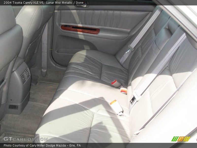 Lunar Mist Metallic / Stone 2004 Toyota Camry XLE V6