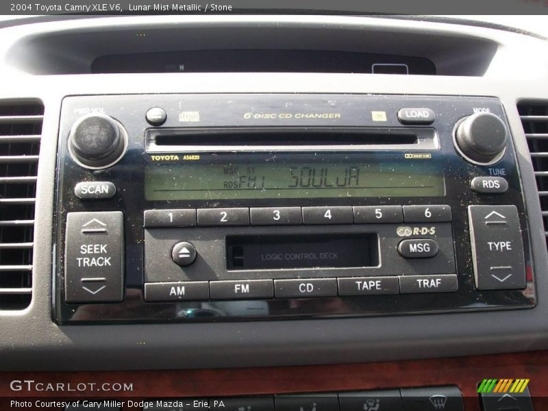 Lunar Mist Metallic / Stone 2004 Toyota Camry XLE V6