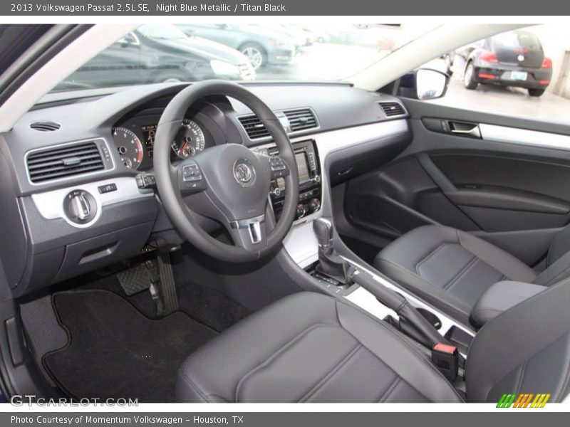 Night Blue Metallic / Titan Black 2013 Volkswagen Passat 2.5L SE