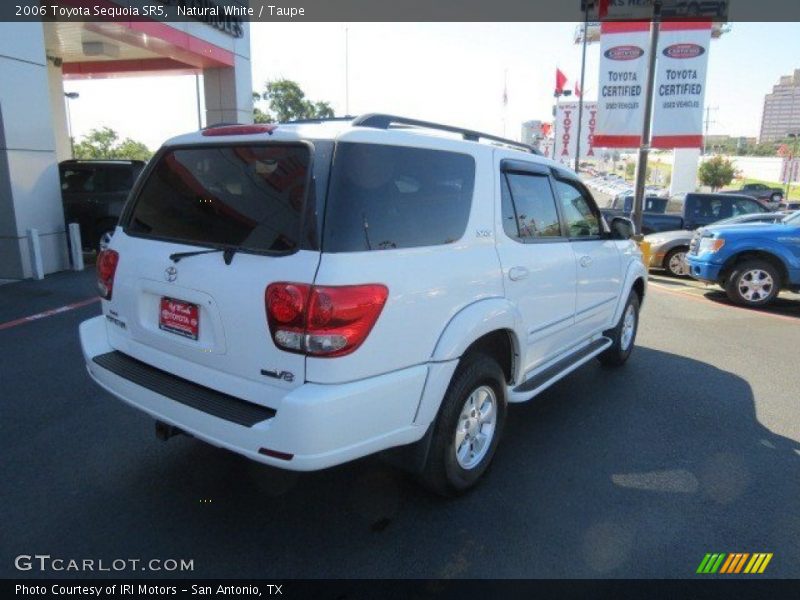 Natural White / Taupe 2006 Toyota Sequoia SR5