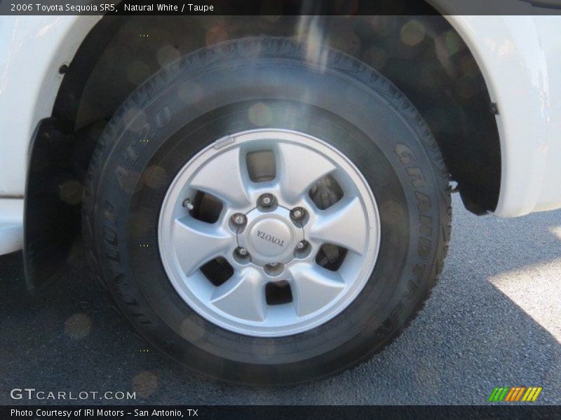 Natural White / Taupe 2006 Toyota Sequoia SR5