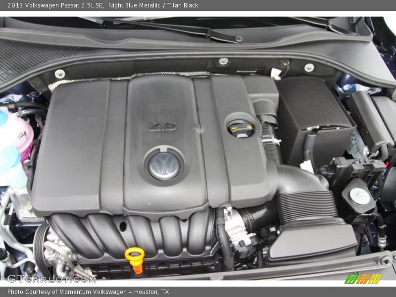 Night Blue Metallic / Titan Black 2013 Volkswagen Passat 2.5L SE