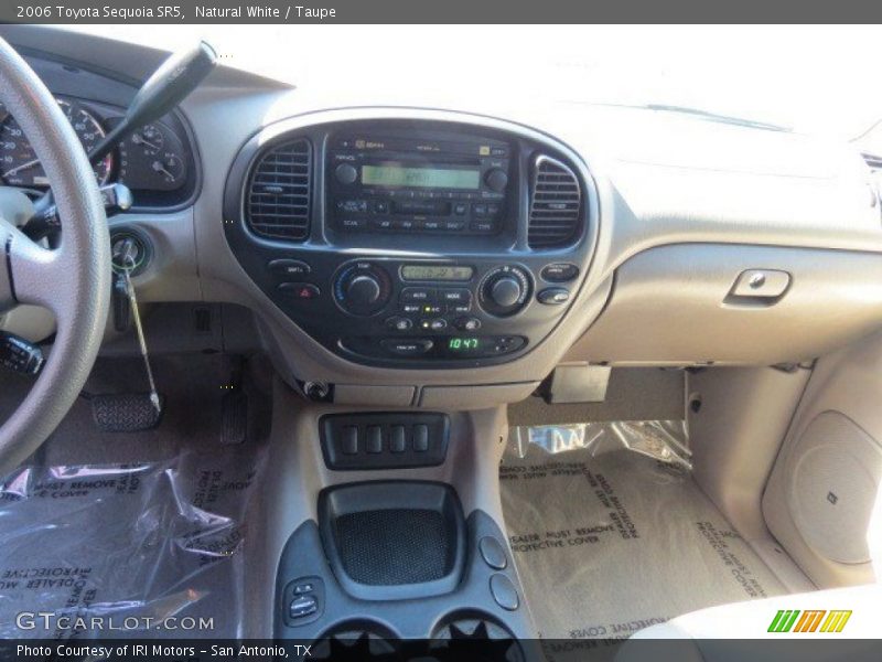 Natural White / Taupe 2006 Toyota Sequoia SR5