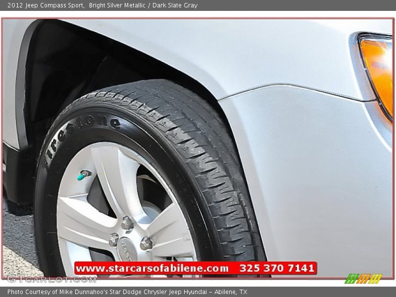 Bright Silver Metallic / Dark Slate Gray 2012 Jeep Compass Sport