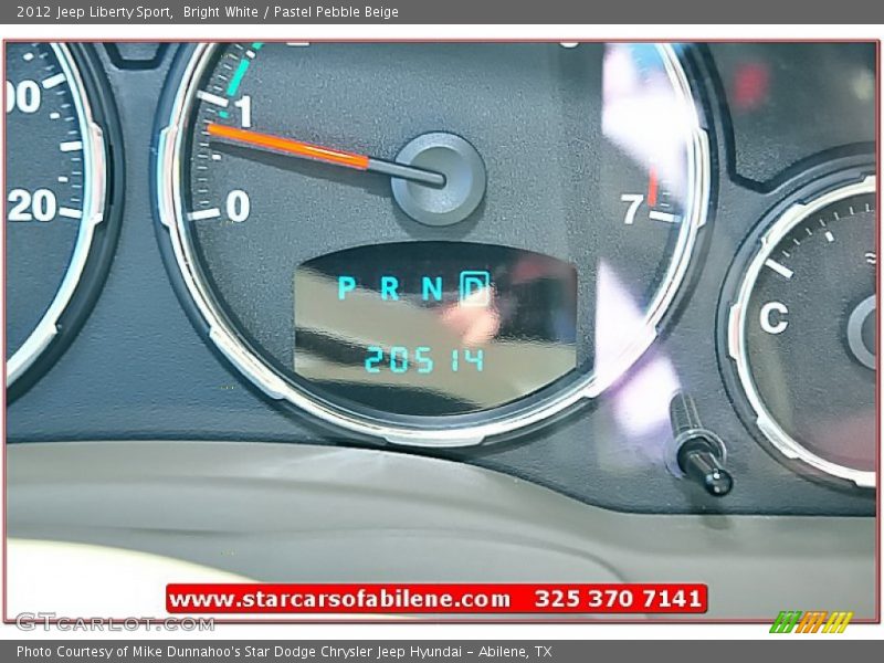 Bright White / Pastel Pebble Beige 2012 Jeep Liberty Sport