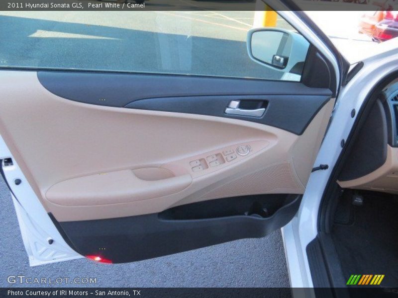 Pearl White / Camel 2011 Hyundai Sonata GLS