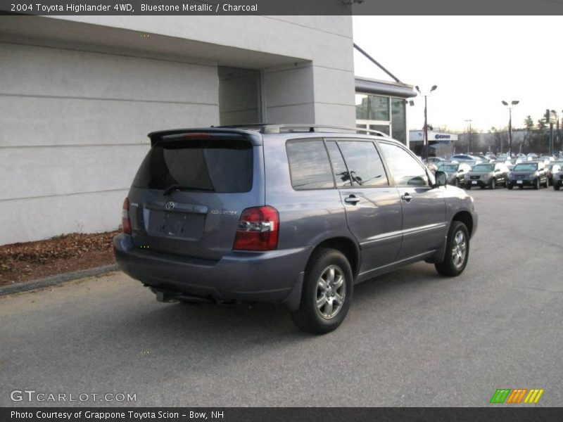 Bluestone Metallic / Charcoal 2004 Toyota Highlander 4WD