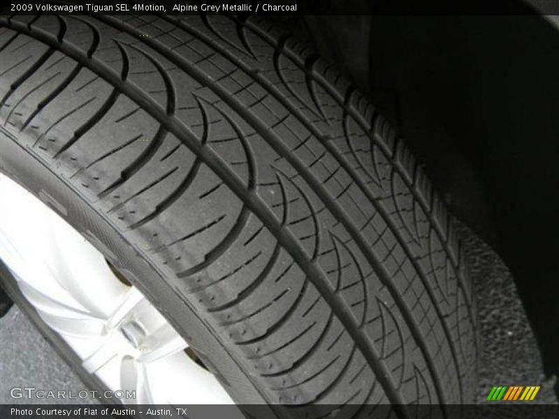 Alpine Grey Metallic / Charcoal 2009 Volkswagen Tiguan SEL 4Motion