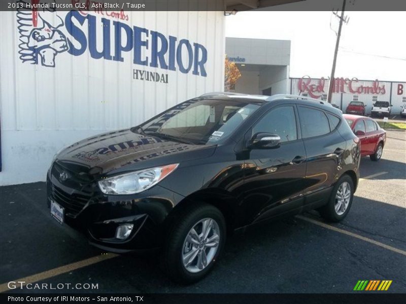 Ash Black / Taupe 2013 Hyundai Tucson GLS