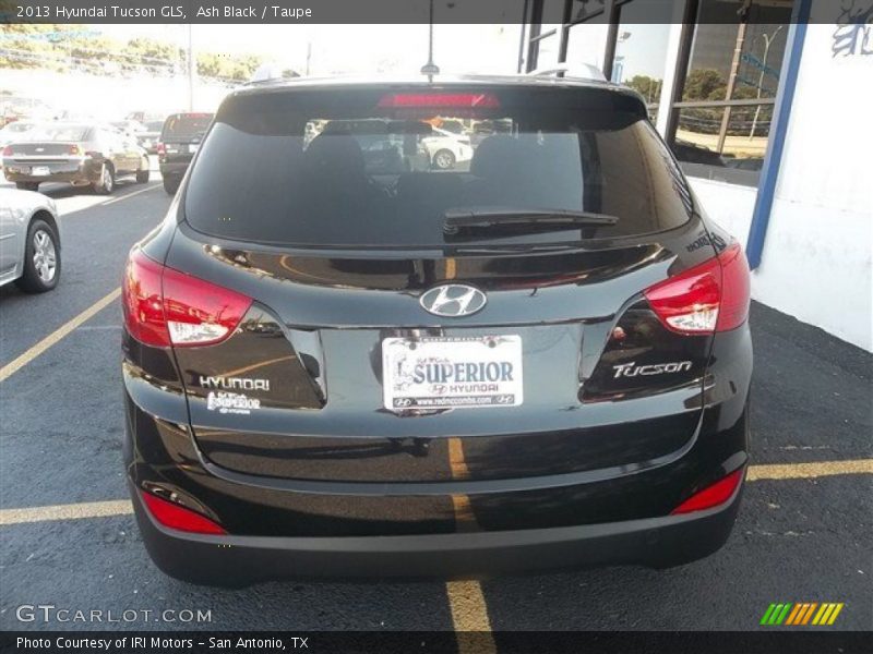 Ash Black / Taupe 2013 Hyundai Tucson GLS