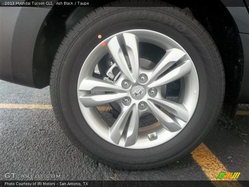 Ash Black / Taupe 2013 Hyundai Tucson GLS