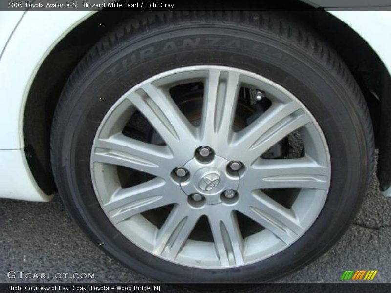 Blizzard White Pearl / Light Gray 2005 Toyota Avalon XLS