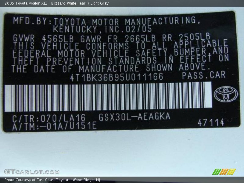 Blizzard White Pearl / Light Gray 2005 Toyota Avalon XLS