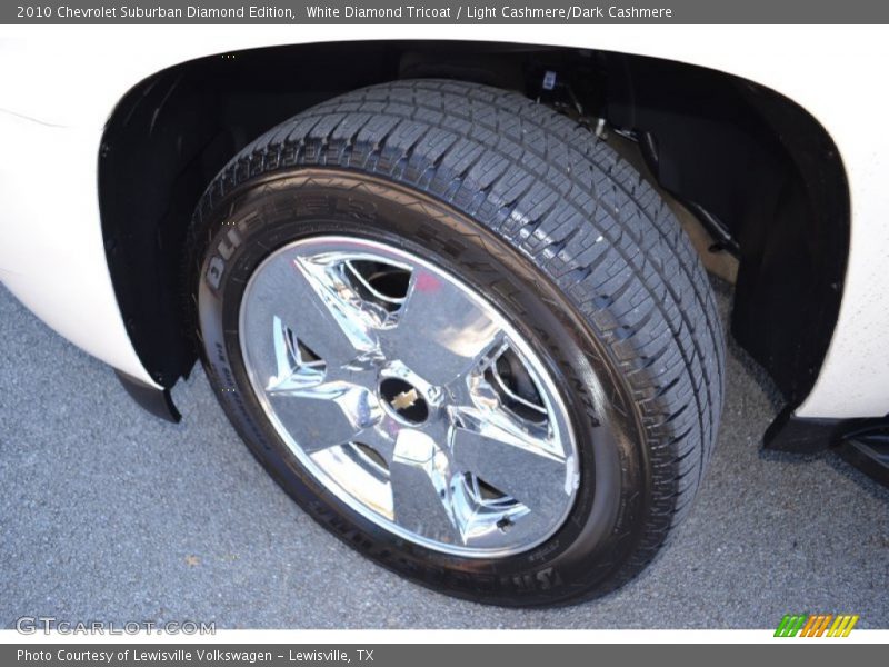 White Diamond Tricoat / Light Cashmere/Dark Cashmere 2010 Chevrolet Suburban Diamond Edition