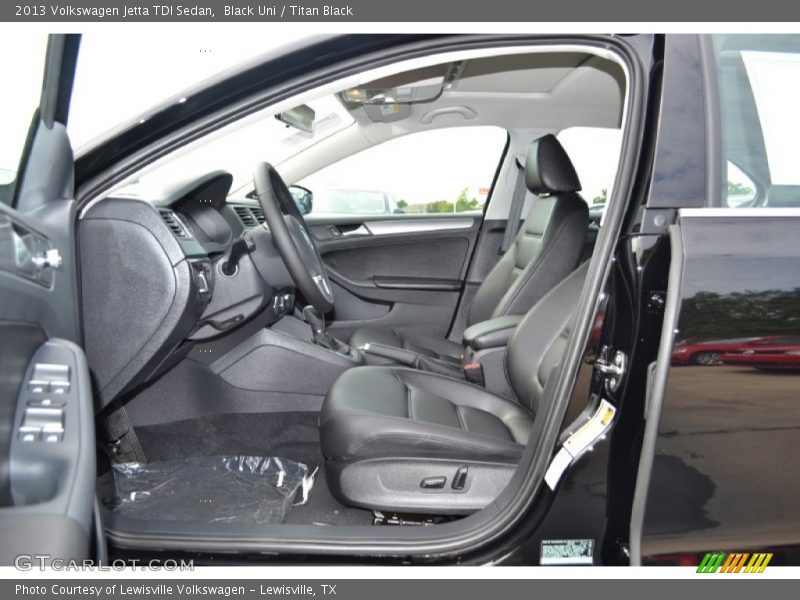 Black Uni / Titan Black 2013 Volkswagen Jetta TDI Sedan