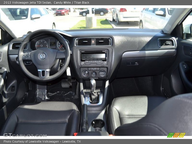 Candy White / Titan Black 2013 Volkswagen Jetta TDI Sedan