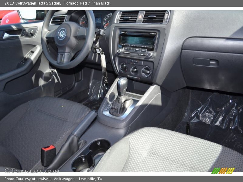 Tornado Red / Titan Black 2013 Volkswagen Jetta S Sedan