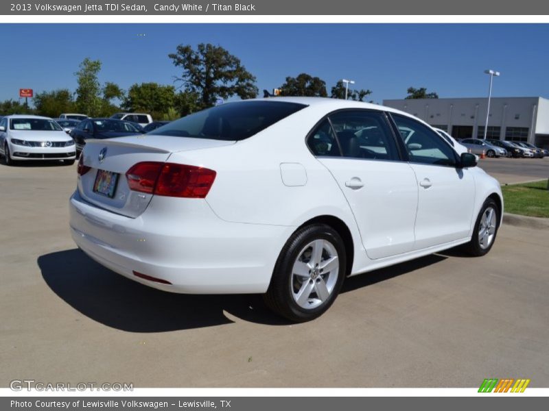 Candy White / Titan Black 2013 Volkswagen Jetta TDI Sedan