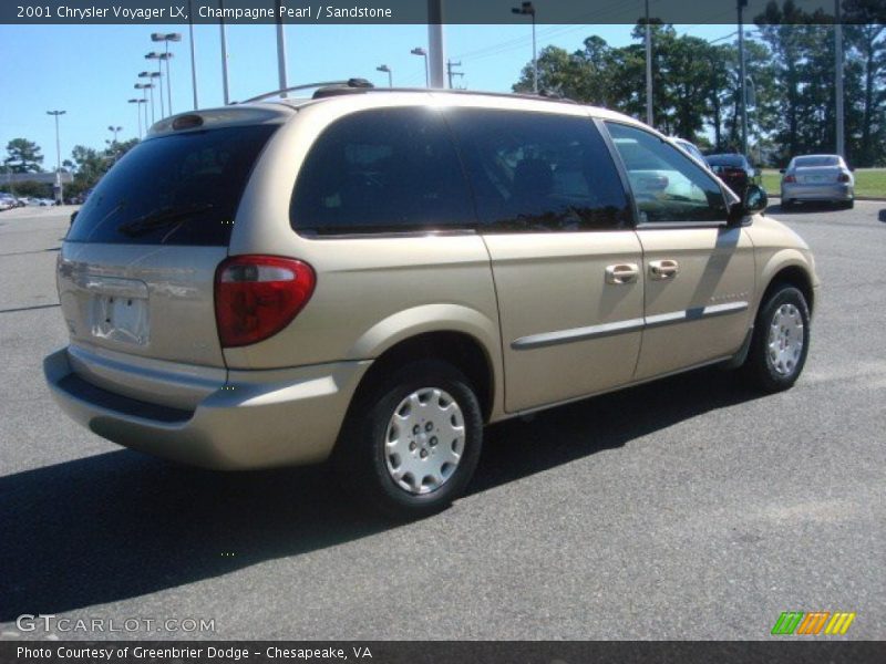 Champagne Pearl / Sandstone 2001 Chrysler Voyager LX