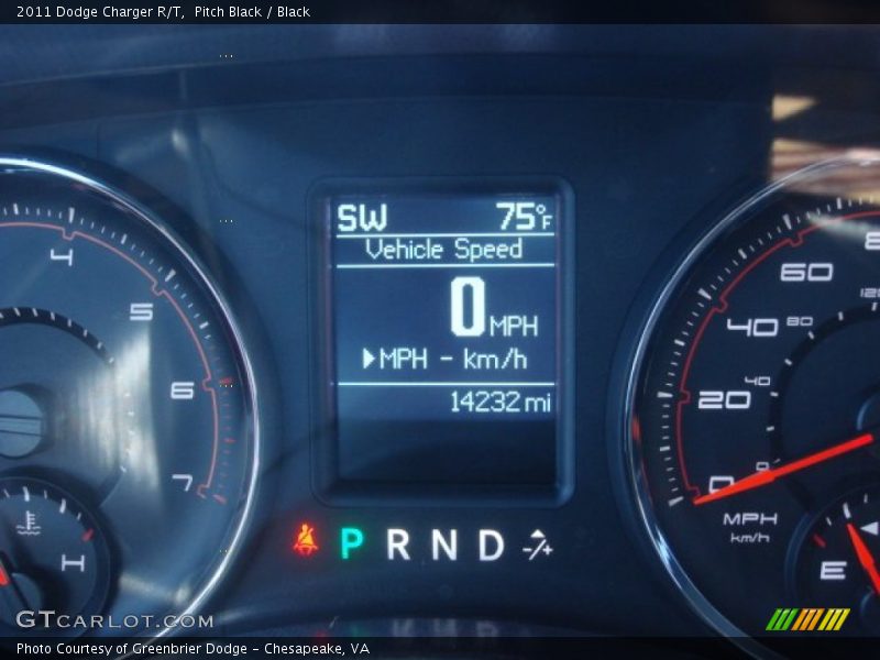 Pitch Black / Black 2011 Dodge Charger R/T