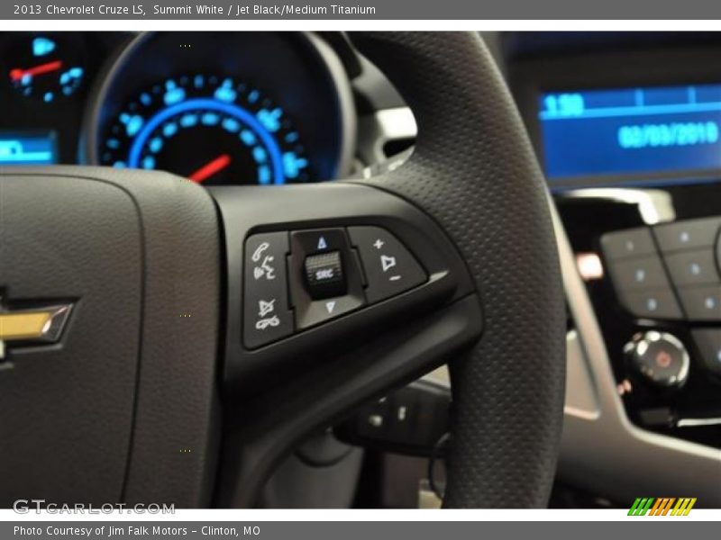 Summit White / Jet Black/Medium Titanium 2013 Chevrolet Cruze LS