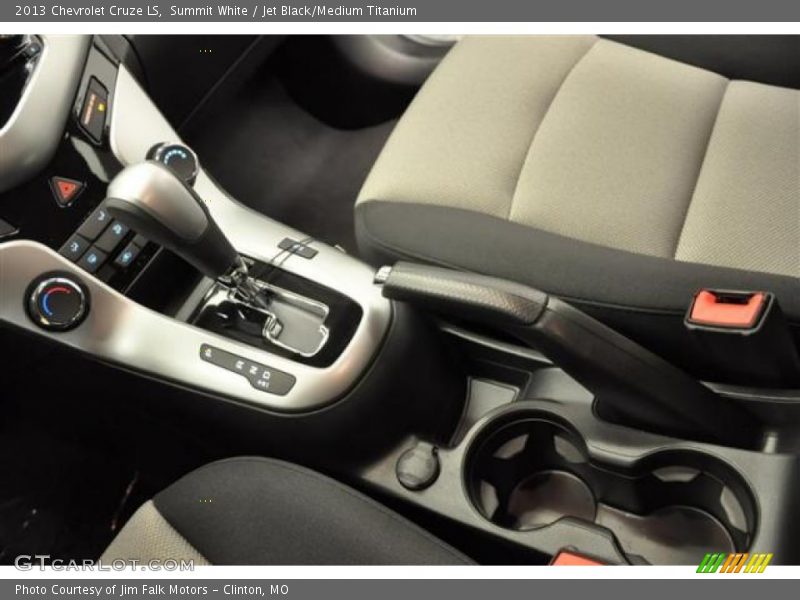 Summit White / Jet Black/Medium Titanium 2013 Chevrolet Cruze LS